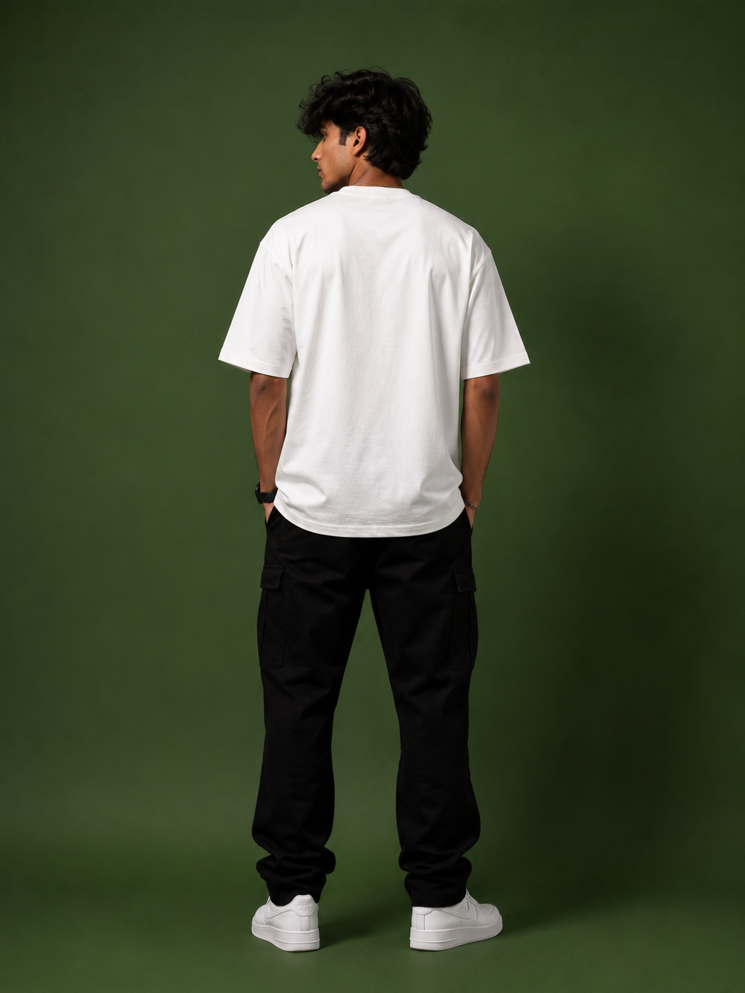 Giyu Tomioka Embroidered t-shirt