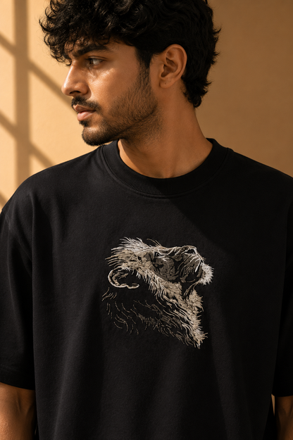 Lion embroidered tshirt